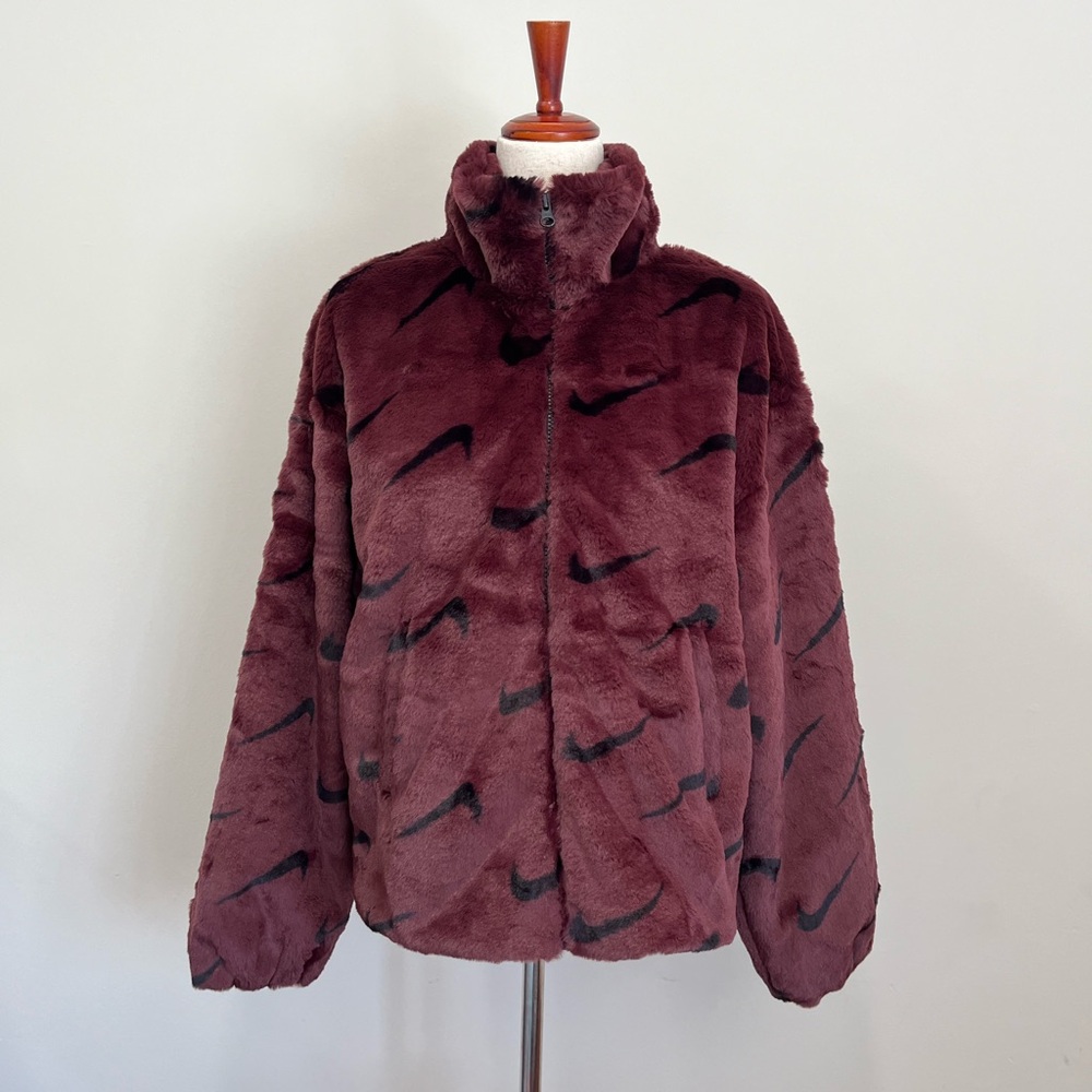 NWT $185 Nike Women's Sportswear Faux Fur Allover Print Jacket Burgundy Small - Picture 2 of 7